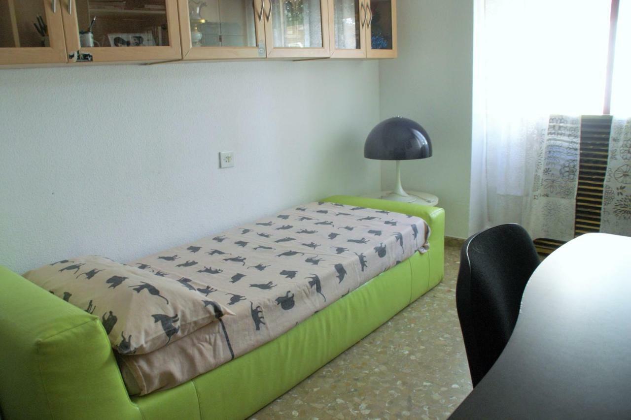 Lola Apartment Granada Exterior photo